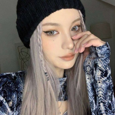 2021年图片大全好看头像女生蓝色头像背影长发图片