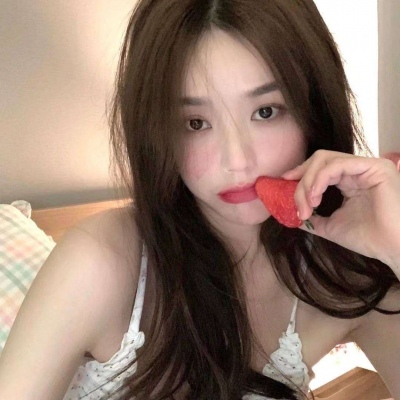 2021年图片大全好看头像女生蓝色头像背影长发图片