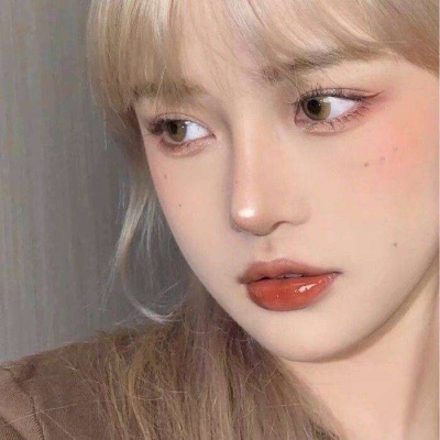 2021年图片大全好看头像女生蓝色头像背影长发图片