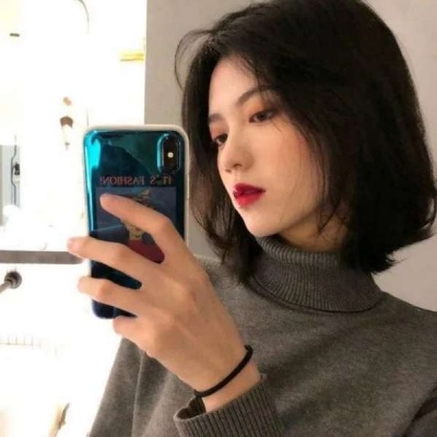 2021年优质哭的带字的图片女生头像女生图片