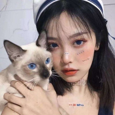 2021最火抖音头像戴雷姓氏的女生头像图片