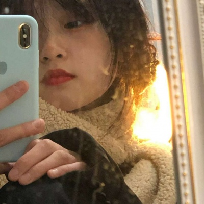 微信头像图片2021最火爆短发部位女生头像个性网图片