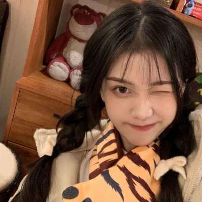 qq头像图片2021最新款日漫头像女生二次元性感图片