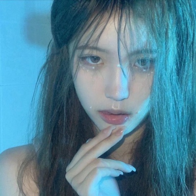 头像2021年最流行你没走女生头像图片