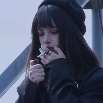 高清2021酷一点的阳光清纯头像女生唯美图片图片