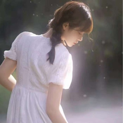 清新好看的2021年文艺头像女生头像戴狐狸耳朵