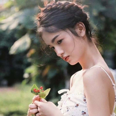 清新好看的2021年文艺头像女生头像戴狐狸耳朵图片