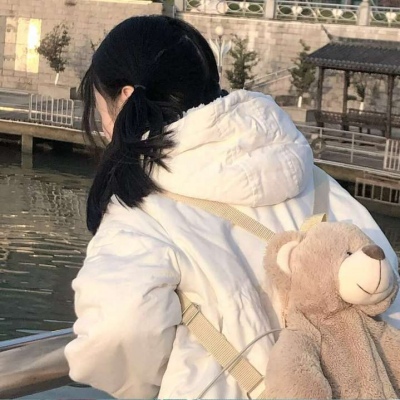 2021头像qq头像流泪卡通女生图片