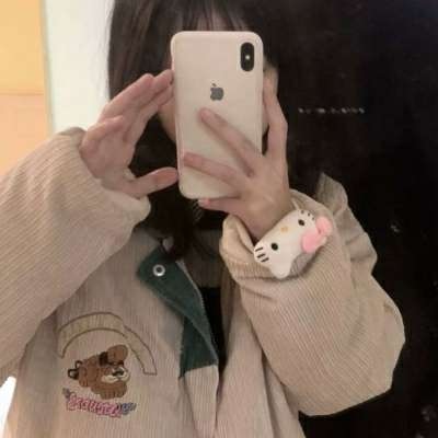 不带字短发女生头像图片