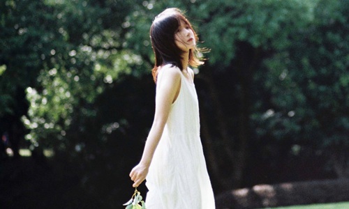 赞美女人漂亮的句子，高情商夸女孩子漂亮图片