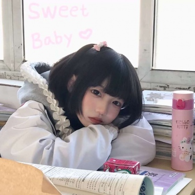 2021年最火背对着跳舞女生头像图片