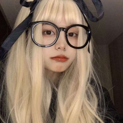 2021抖音最火女生沙雕又好看的头像图片