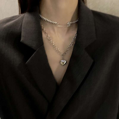 高清2021年好看的网图版动漫人物女生头像图片