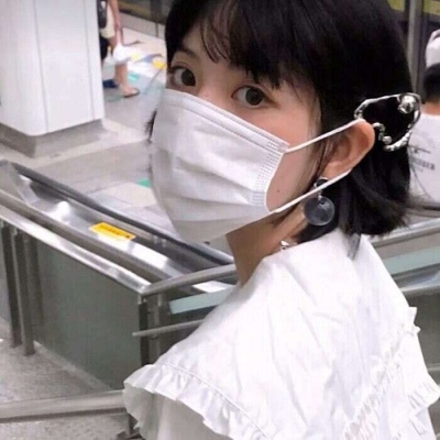 高清网图微信头像 卡通 女生 情侣 个性图片
