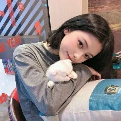 女生头像头顶图片