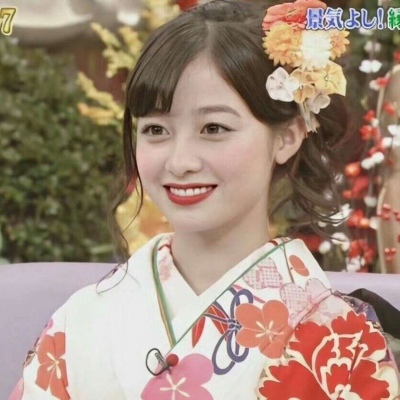 新款2021年好看的二次元女生高冷头像 高傲图片