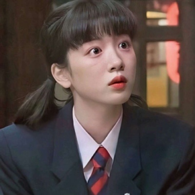 新款2021年好看的二次元女生高冷头像 高傲图片
