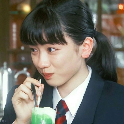 新款2021年好看的二次元女生高冷头像 高傲图片