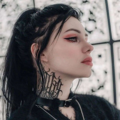 2021好看的头像图片欧美超萌双麻花辫女生头像动漫图片