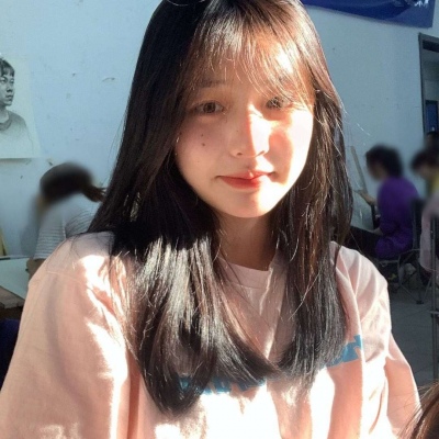 宝藏骚气头像女生头像露背图片