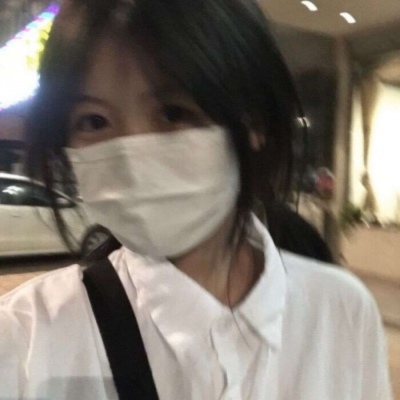 高清甜又丧的女生头像唯美带字好看图片