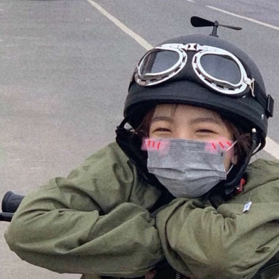 牛油果绿学生党女生头像自拍图片