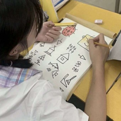 白月光与朱砂痣00后女生qq霸气头像二元次图片
