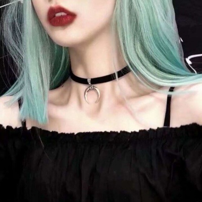 qq头像搞怪女生图片