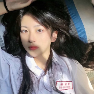 2021流行的头像真人女生头像紫色系图片