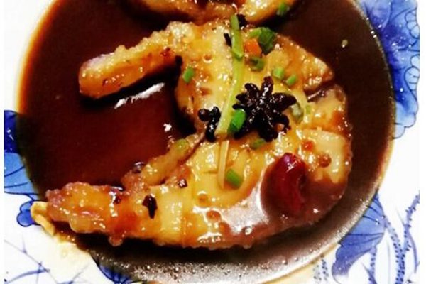 鲟鱼的做法教程超简单 红烧鲟鱼的秘诀在这里图片