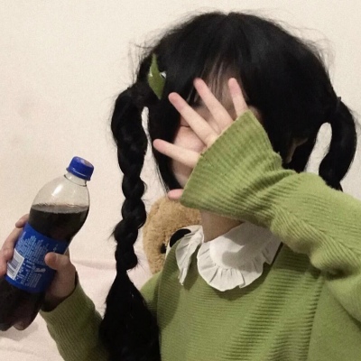 高清好看的绿色系ins头像图片高清女生玩网优质头像图片