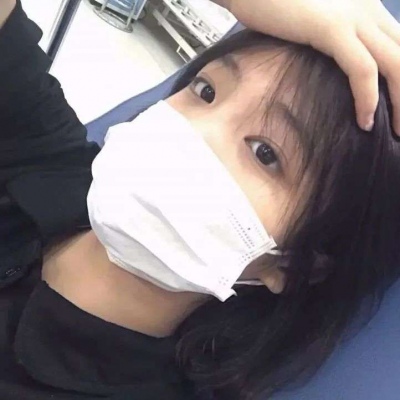 真人好看带口罩的穿红衣的女生头像图片