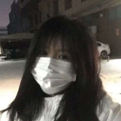 真人好看带口罩的穿红衣的女生头像图片