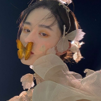 唯美清新意境人物图片动漫头像女生saber图片