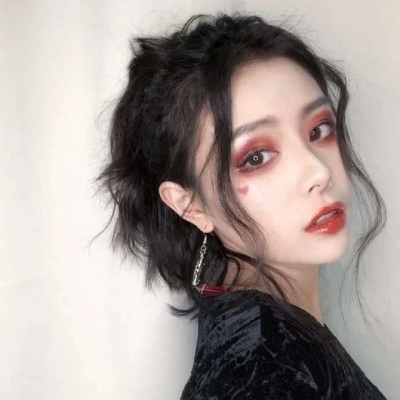 高清精致好看又不腻的头像图片森女漫画艺术头像女生头像图片大全图片