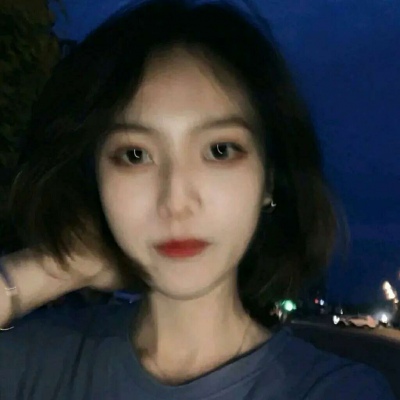 高清头像黑白简约女生二次元图片