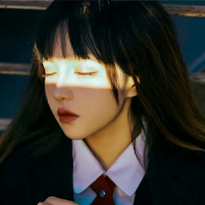 高清头像黑白简约女生二次元图片