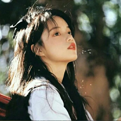 高清头像黑白简约女生二次元图片