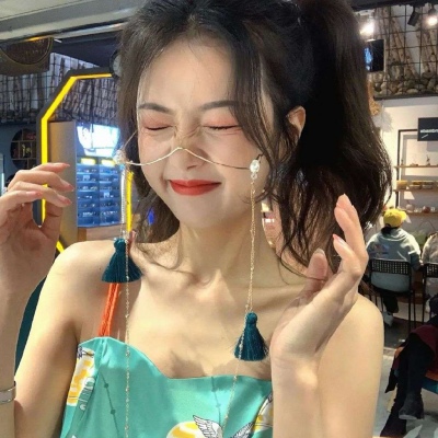 高清真人好看超仙头像女生半脸暗黑系头像