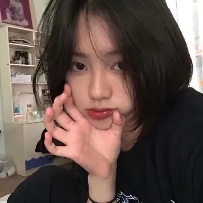 高清真人好看超仙头像女生半脸暗黑系头像图片