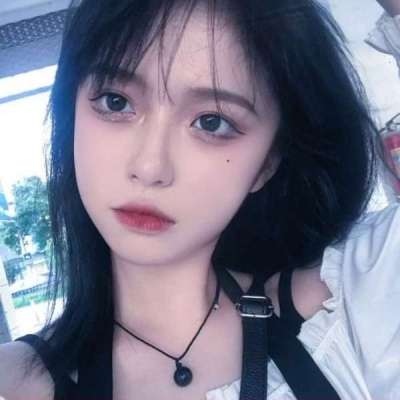 真人蓝色系月光女生漫画头像图片