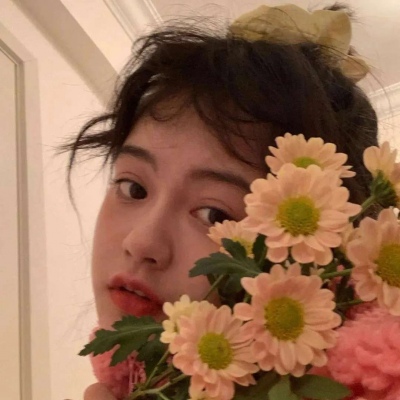 好看的唯美意境美qq初中头像女生头像带字图片