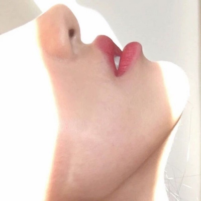 好看的手绘蓝色头像女生图片