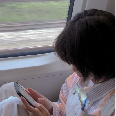高清那些惊艳的qq头像女生画中画带字图片
