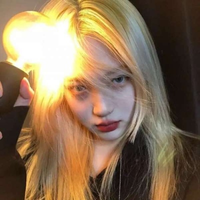知世俗而不世俗的女生头像名称古风图片