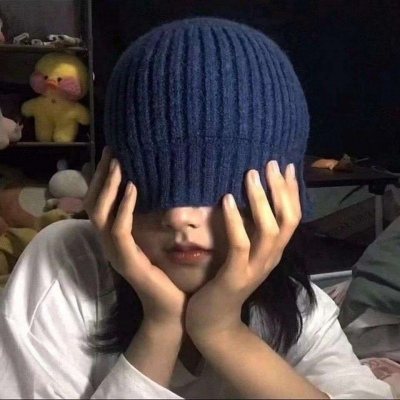 知世俗而不世俗的女生头像名称古风图片