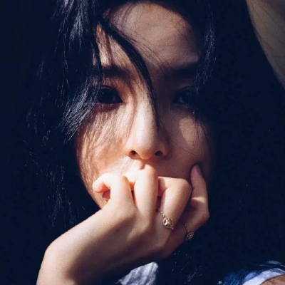 高清仙气惊艳的很丧的头像女生绝望真人图片