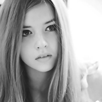中长发发型的时尚女生头像 亮丽气质的女孩图片