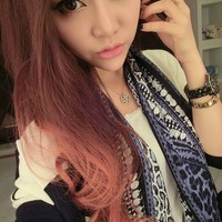 中长发发型的时尚女生头像 亮丽气质的女孩图片