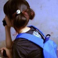 扎两个辫子的女生头像 梳辫子十三,十四,十五六岁清纯女生背影头像图片